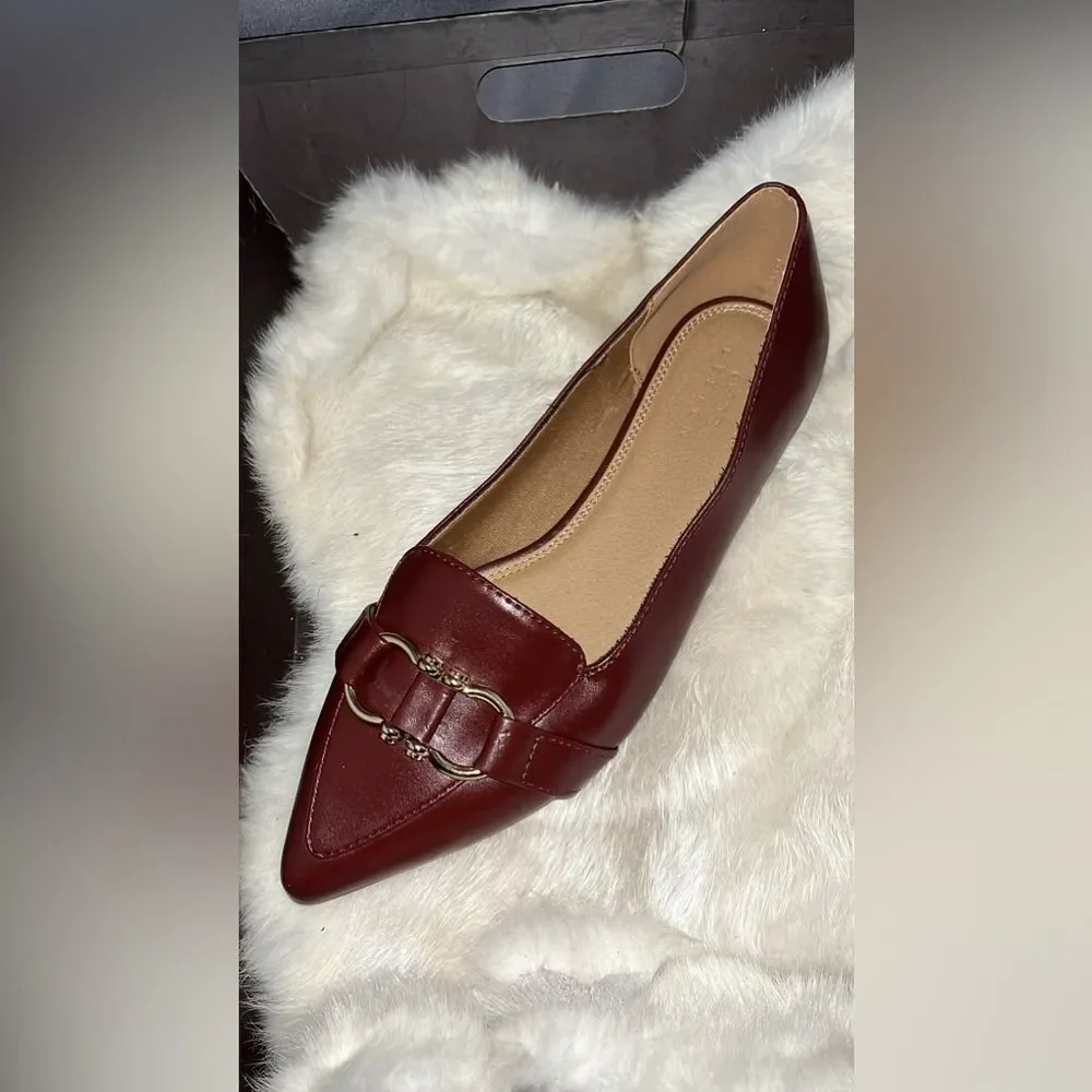 Chic Old Money Burgundy Pointed Toe Flats W/ Horse bit Gold Hardware Sz 7